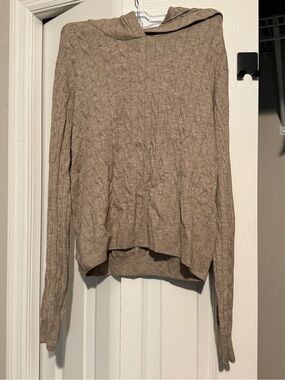 Uniqlo Women's Cable Knit Hooded Sweater in Taupe
